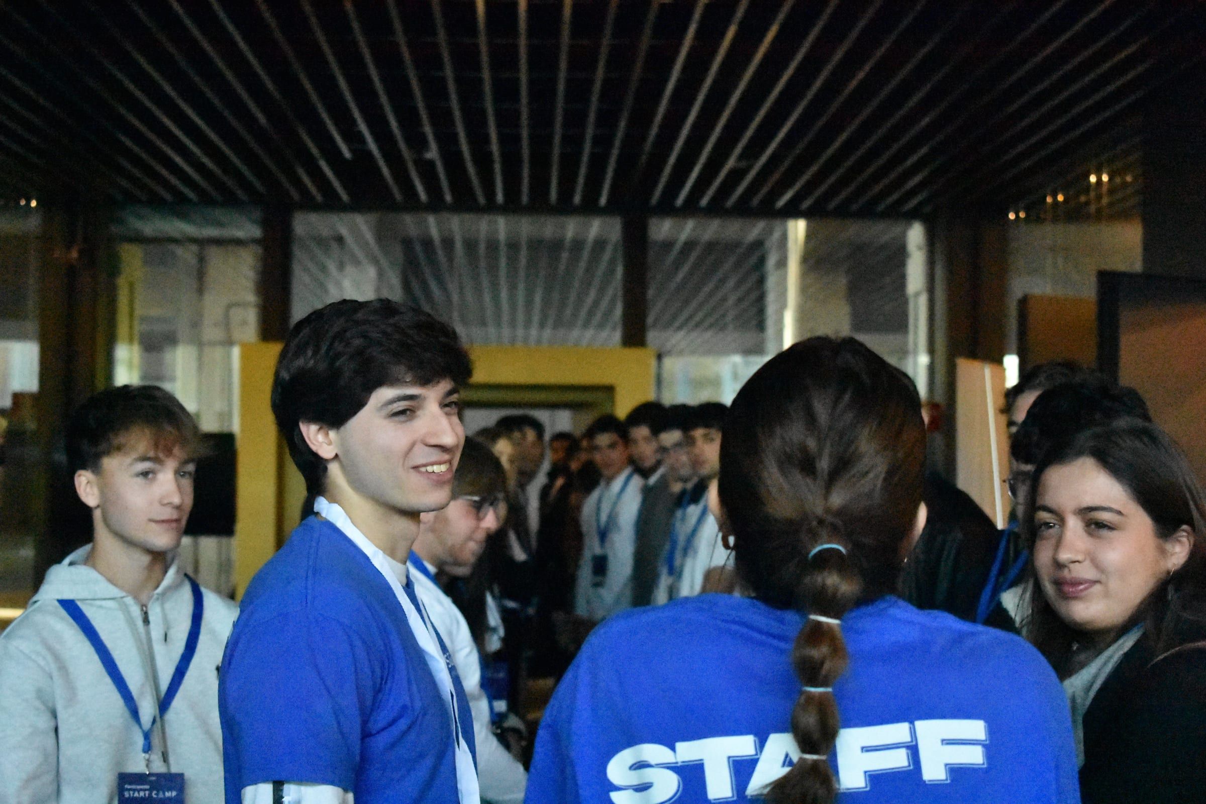 Staff de Start recibiendo a los asistentes del Start Camp